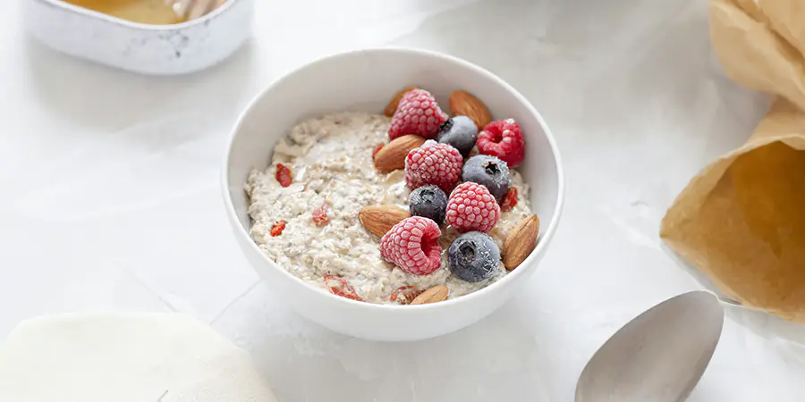 oatmeal porridge with fruit